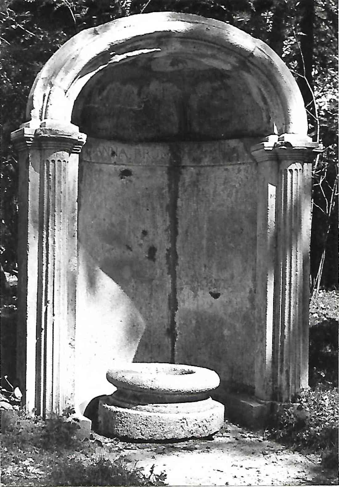 Jormannsdorf: Anna Brunnen