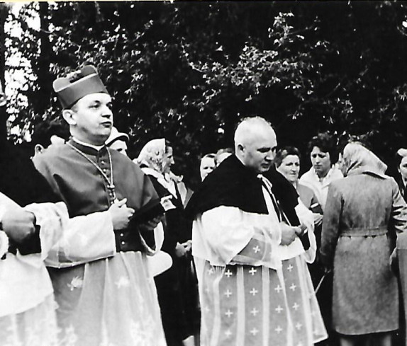 Geistl. Rat Theodor Martin Scheibelhofer (rechts), Pfarrer in Tatzmannsdorf von 1956 bis 1961
