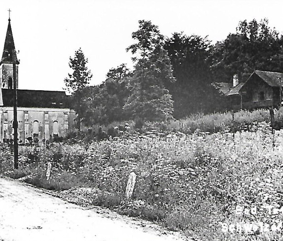 Altar röm. kath. Pfarrkirche, rechts Schweizerhaus