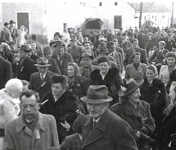 Jormannsdorf: Blochziehen 1949